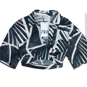 NWT ZARA Blogger Geo Black and White Print  Top